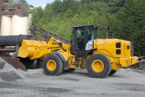 Kawasaki Introduces the 70Z7 Wheel Loader Brains, Brawn, and Low Maintenance