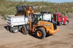 CASE Introduces Tier 4 Final 821F and 921F Wheel Loaders at CONEXPO-CON/AGG 2014