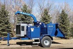 DuraTech Industries debuts 15-inch tree chipper