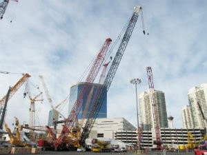 Manitowoc introduces new crawler cranes  with breakthrough Variable Position Counterweight (VPC)
