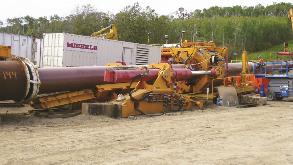 Direct Pipe technology is a single-pass installation that utilizes microtunnelling and a thrusting unit to directly install a prefabricated product pipe into the excavated borehole simultaneously. Direct Pipe technology is a single-pass installation that utilizes microtunnelling and a thrusting unit to directly install a prefabricated product pipe into the excavated borehole simultaneously.