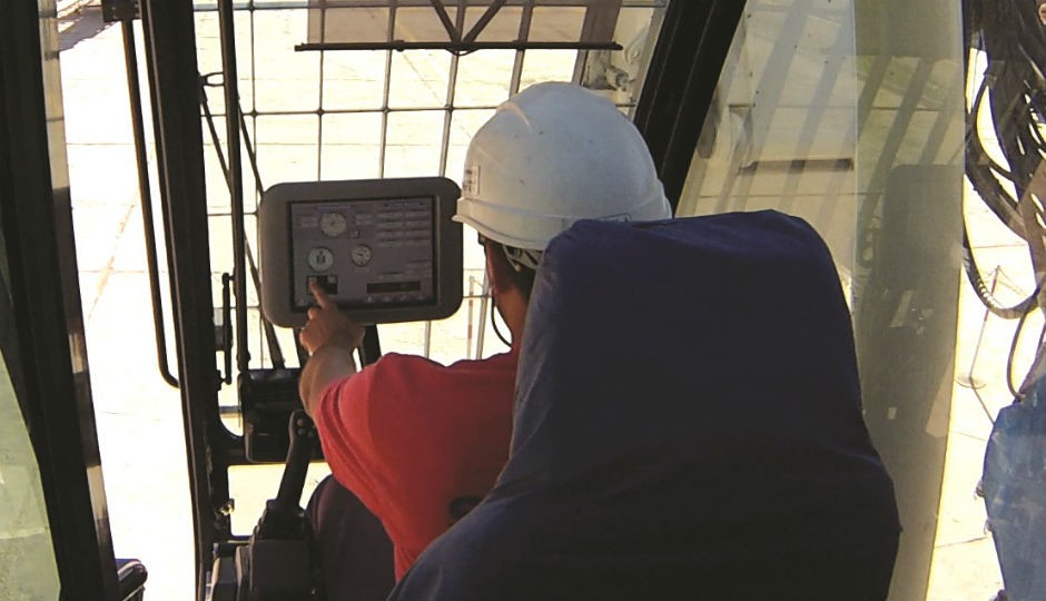 Soilmec SR-90 rig operator uses the DMS to monitor machine operations.