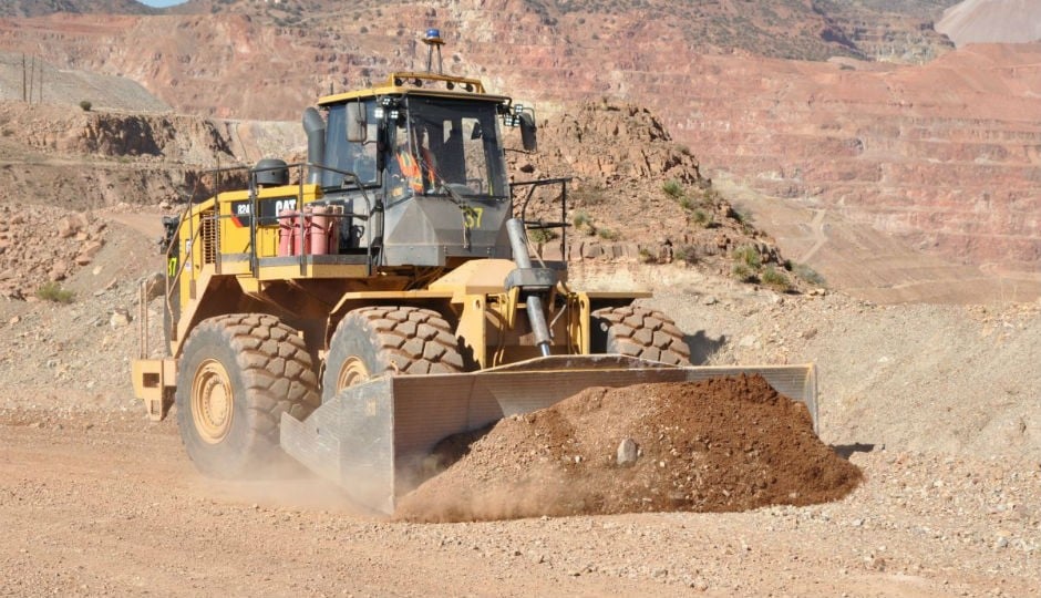 CAT Introduces 824K Wheeled Dozer