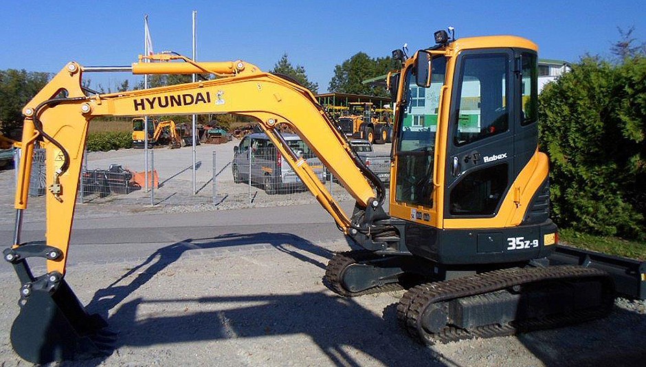 Hyundai Construction Equipment Americas Inc. - R35Z-9 Excavators