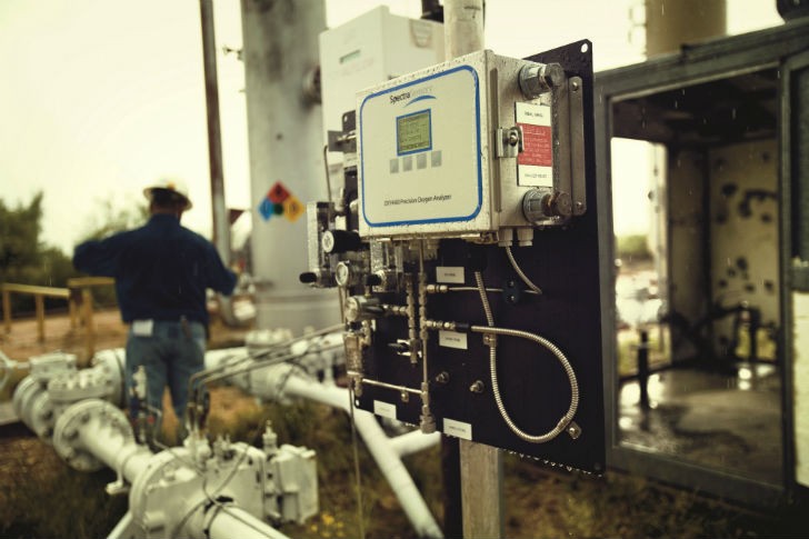On a natural gas pipeline, it’s the gas analyzer’s job to read the gas in the line and make certain the O2 content meets the tight specs required by the purchaser. On a natural gas pipeline, it’s the gas analyzer’s job to read the gas in the line and make certain the O2 content meets the tight specs required by the purchaser.