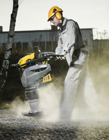 The LT6005 rammer series are slimmer than previous models for easy handling and enhanced visibility.  