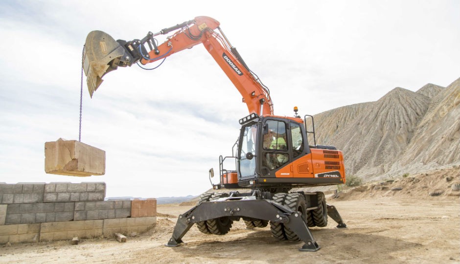 Doosan DX140W-5 wheel excavator