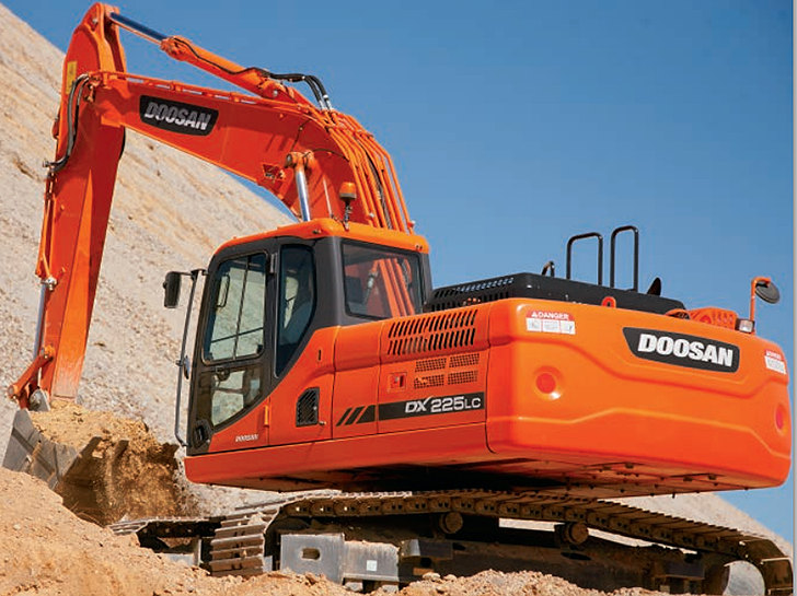 Трехсотый 225. Doosan dx225. Дусан 225 экскаватор. Doosan dx260lca. Экскаватор Doosan dx225lca-7m.