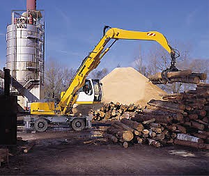 Liebherr Canada - A 904 C HD Litronic Material Handlers