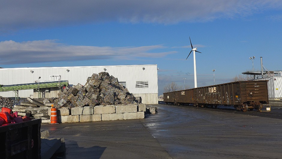 Sunset Park MRF located in Brooklyn, New York was recognized as the recycling facility of the year at the inaugural Waste360 NWRA awards held September 9-11 Sunset Park MRF located in Brooklyn, New York was recognized as the recycling facility of the year at the inaugural Waste360 NWRA awards held September 9-11