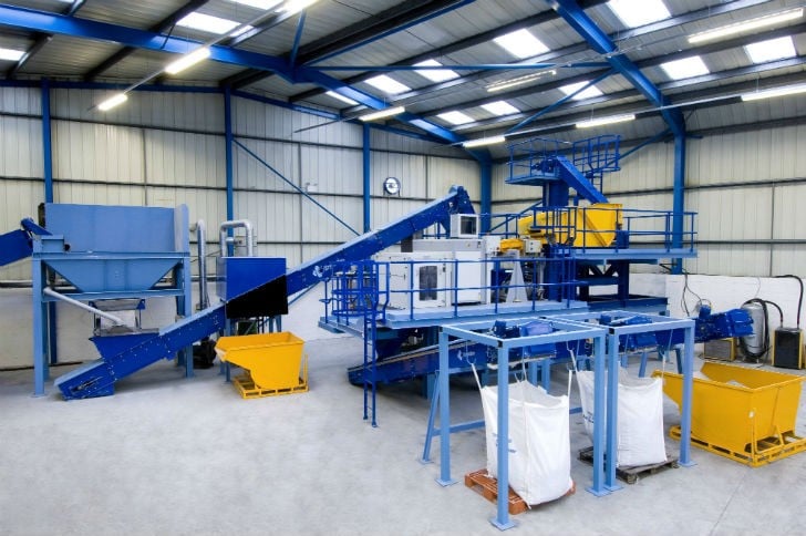 Machinex & Krysteline can offer a full range of glass clean-up systems specifically designed for MRFs.