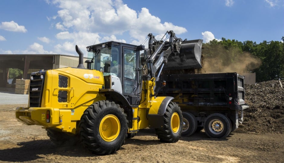 Kawasaki-KCM’s new 67TM7 and 70TM7 Task Master Toolcarriers come equipped with quick couplers as standard equipment, which combined with parallel linkage, makes them extremely versatile machines.