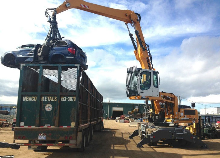 According to Liebherr, the new LH 30 M provides excellent versatility for operator’s such as Newco who need high-level mobility.