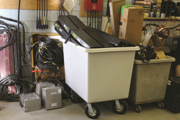 Choosing the right wheeled cart: 10 considerations