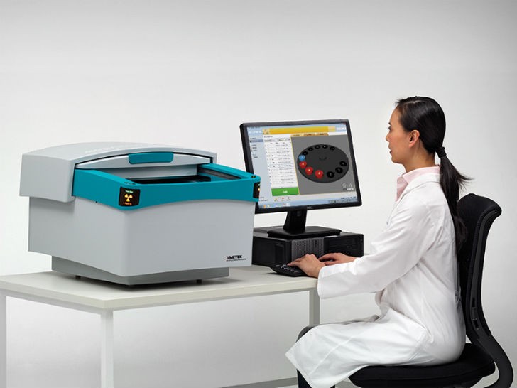 An elemental analyzer designed for demanding applications – the SPECTRO XEPOS energy dispersive X-ray fluorescence (ED-XRF) spectrometer redefines ED-XRF analysis with exceptional new levels of performance.