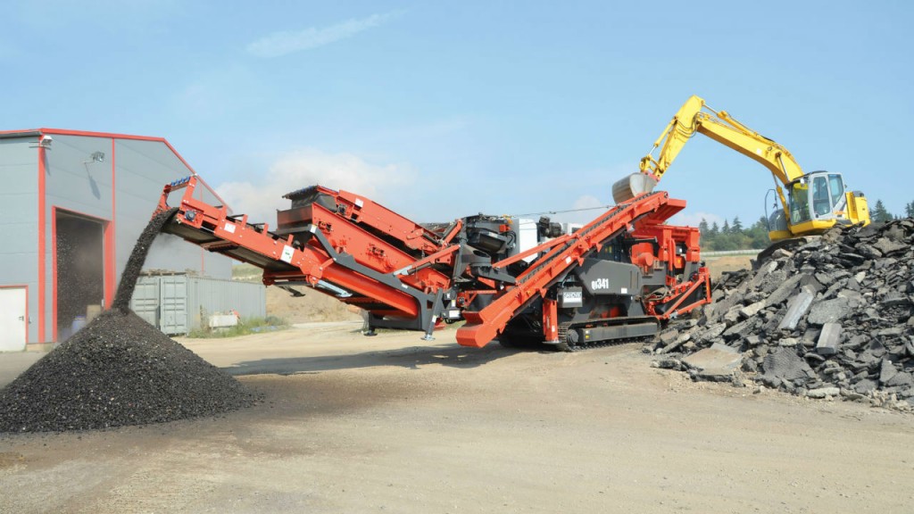 QI341 mobile impact crusher.