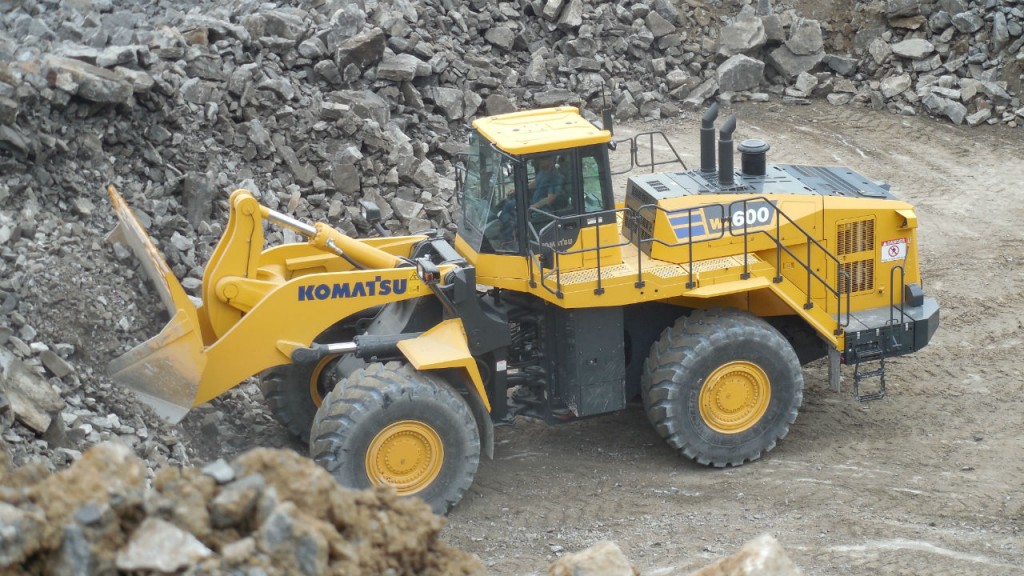 Komatsu WA600-8 wheel loader.