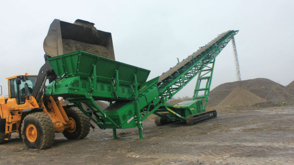 The new ST80TF has large capacity hopper with adjustable height.