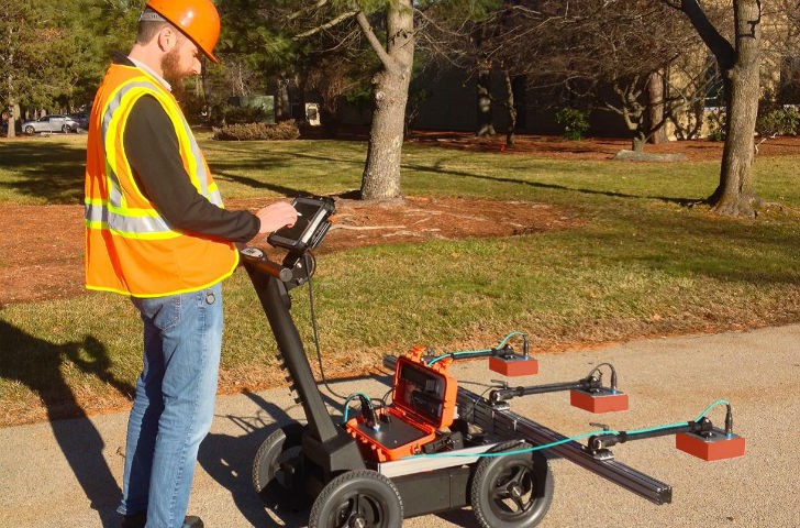 PaveScan offers an easy and affordable assessment tool to nondestructively determine asphalt density during application.