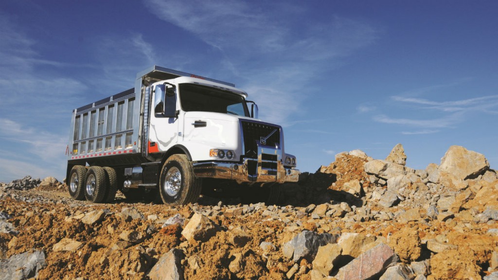 The VHD features the largest one-piece windshield in the industry, providing a wide-angle view which makes it easier to maneuver on busy jobsites or crowded streets.