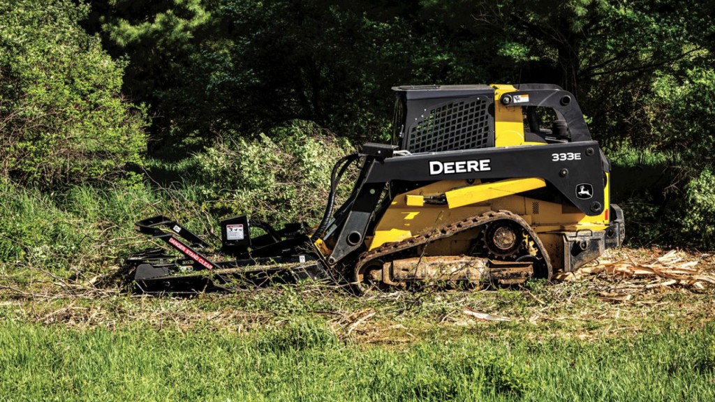With the universal, self-cleaning Quik-Tatch easy attachment system found on all John Deere skid steers and compact track loaders, the machine can easily add and remove the Extreme Duty Brush Cutter in no time.