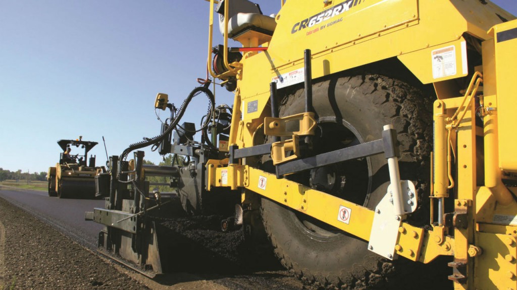 The larger the tire, the better the traction for full-width paving. Rubber-track pavers can also be used for fullwidth paving, such as the Bomag RoadMix.