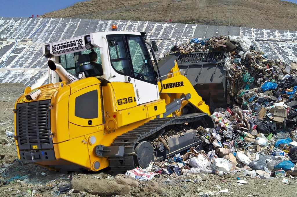 Liebherr Canada - LR 636 Crawler Loaders