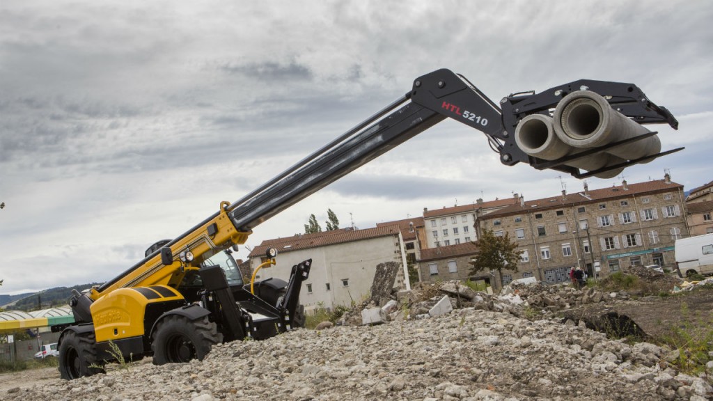 The HTL5210 telehandler is ideally suited for all types of applications in the heavy construction, mining, oil, port cargo handling and recycling sectors.