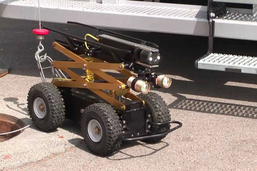 RS Technical Services, Inc. - Steerable Storm Drain Tractor Inspection Crawlers RS Technical Services, Inc. - Steerable Storm Drain Tractor Inspection Crawlers