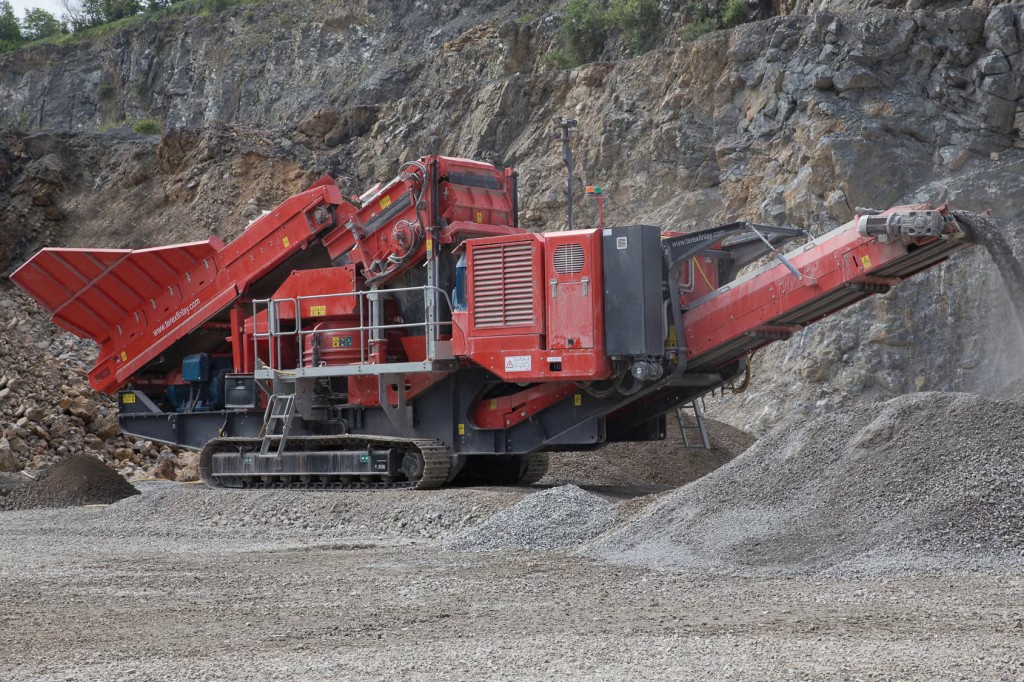 Finlay - C-1540 Track Mounted Cone Crushers