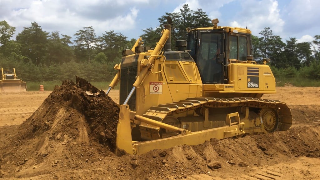  D85PXi-18 crawler dozer