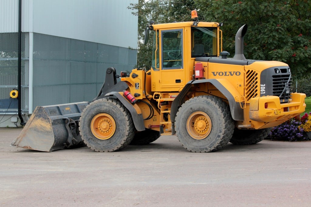 Volvo Construction Equipment - L90E Wheel Loaders