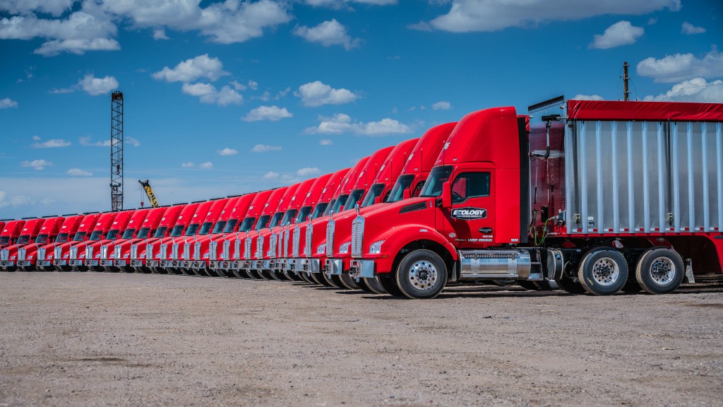 Ecology Recycling and Transportation Services runs 61 Kenworth T880s equipped with PACCAR MX-11 engines rated at 430 hp with 1,550 lb-ft. of torque.