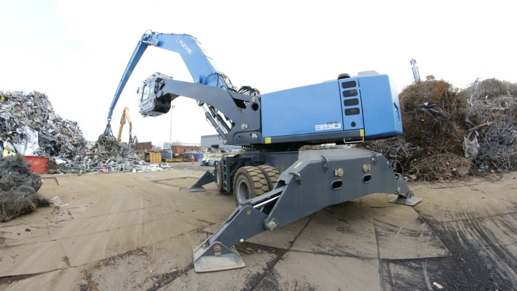 The new Fuchs MHL390 F material handler features standard operating weights ranging from 76.2 to 87 t, and offers up to a 22-m reach for large scrap yards.