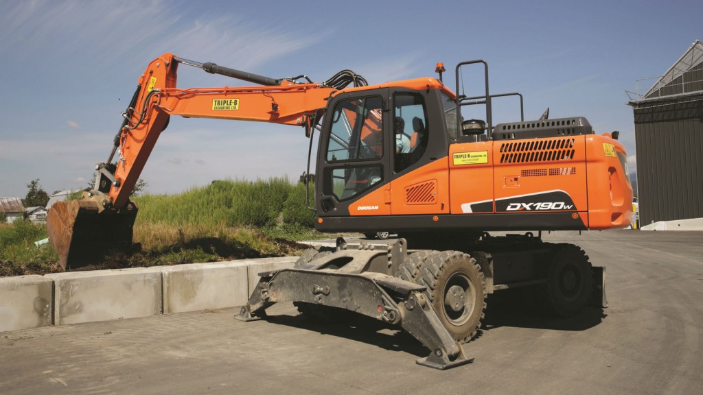  Doosan DX190W-5 excavator.