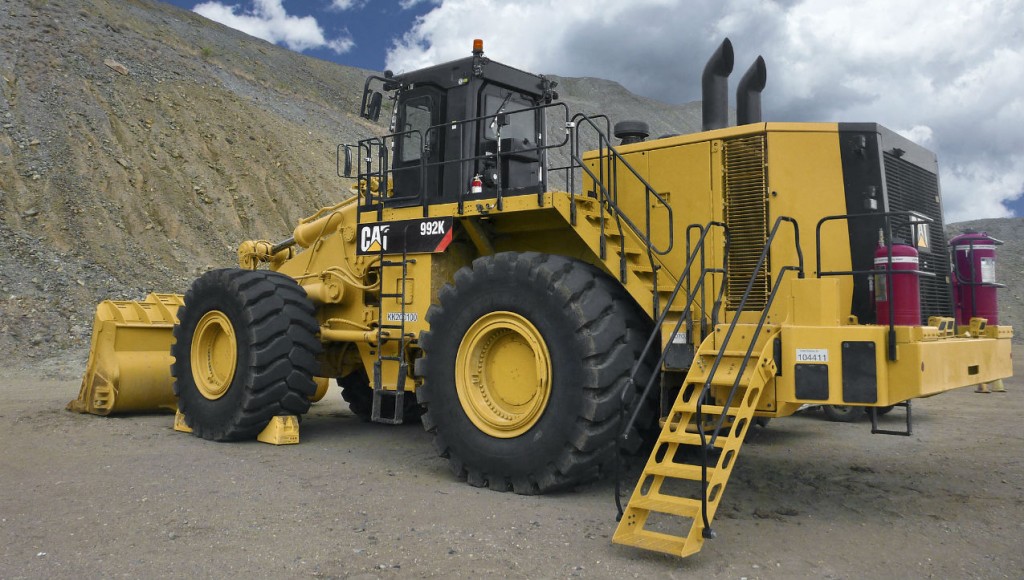 Cat 992K wheel loader's latest updates advance efficiency, safety and uptime