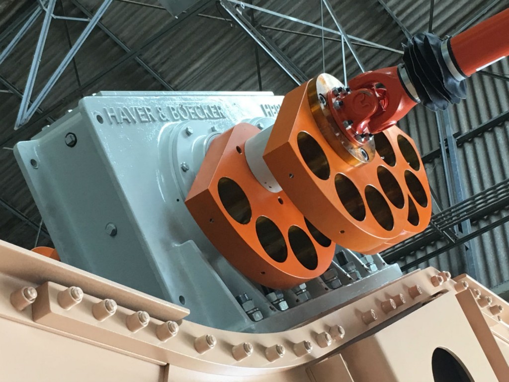 Haver Exciters, from Haver & Boecker, feature the largest static moment range on the market. Engineers fine-tune the exciters to ensure the vibrating screen has the correct static moment – or pull – for optimal screening performance in each application on any size machine.