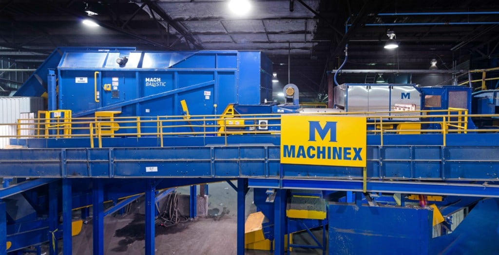 At the EBI material recovery facility located in Joliette, QC three MACH Hyspec optical sorters are part of the system. The first one cleans newspaper, the second one ejects PET and fibres, and the third one sorts HDPE as well as mixed plastics. 