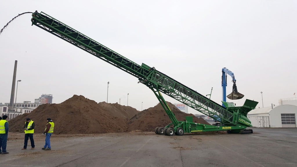 First self-powered telescoping stacker entering North American market