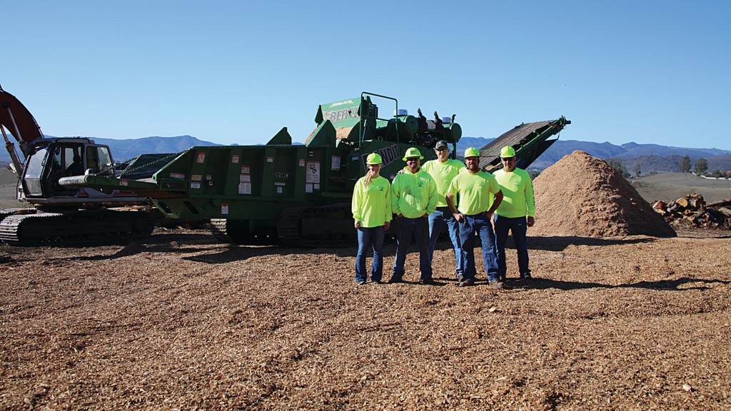 Bunyon Bros. Tree Service handles everything from removals to land clearing, stump grinding, pruning, disease treatment, firewood, crane service and more. Among his fleet of machines are five Bandit hand-fed chippers and a Bandit Beast, model 3680 tracked grinder.