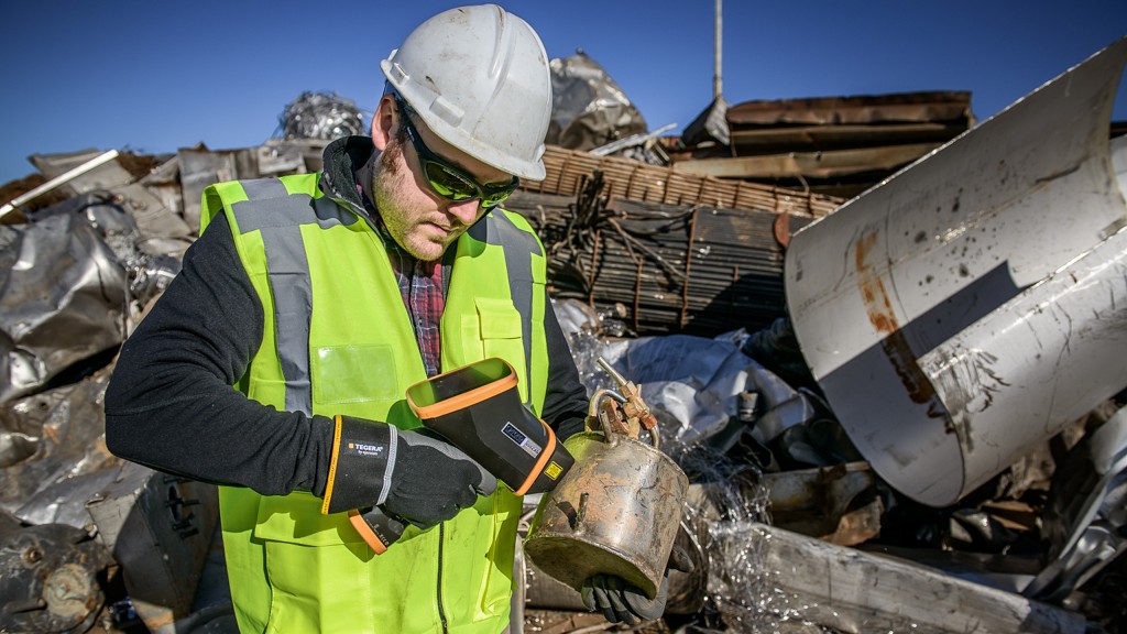 Vulcan takes just one second to measure metal alloys, allowing large quantities of scrap metal to be sorted in scrapyards easily and fast.