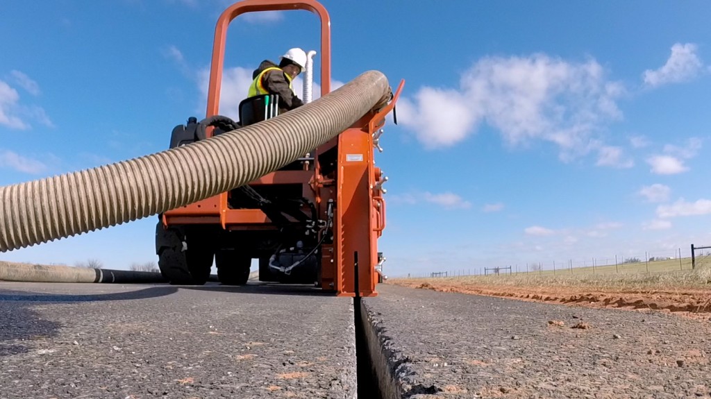 New Ditch Witch Microtrencher cuts cost-per-foot on fiber jobsites