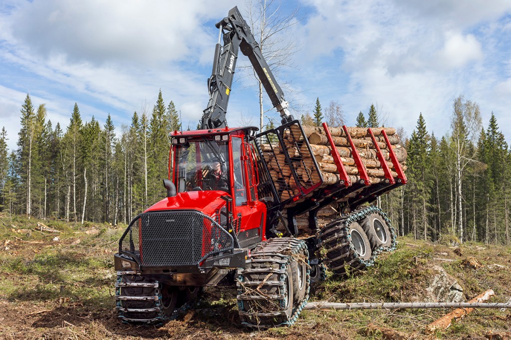 Komatsu - Komatsu 875 Forestry Tractors