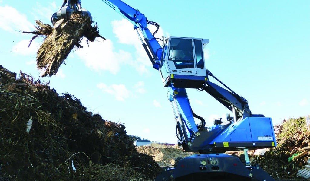 ​FUCHS to unveil award-winning purpose-built cab and show  MHL320F and upgraded MHL370F material handlers 