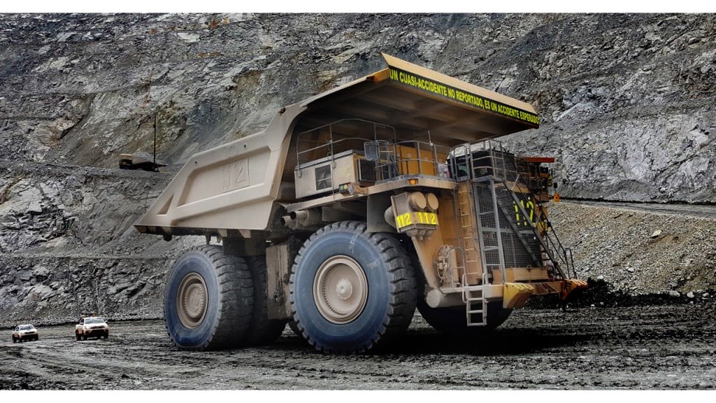 Mining vehicle intervention system detects and prevents collisions