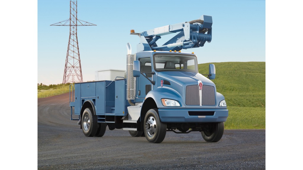 Factory-installed heavy front drive axles now available on Kenworth T370