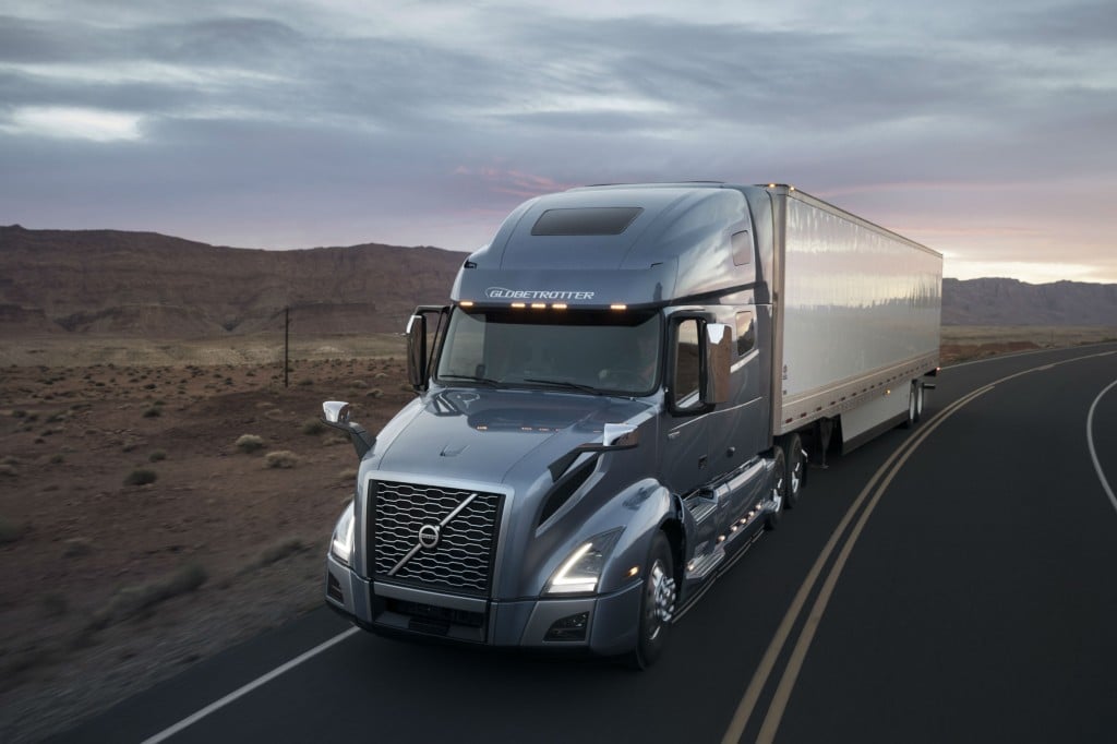 Volvo Trucks supports solutions for ELD mandate compliance