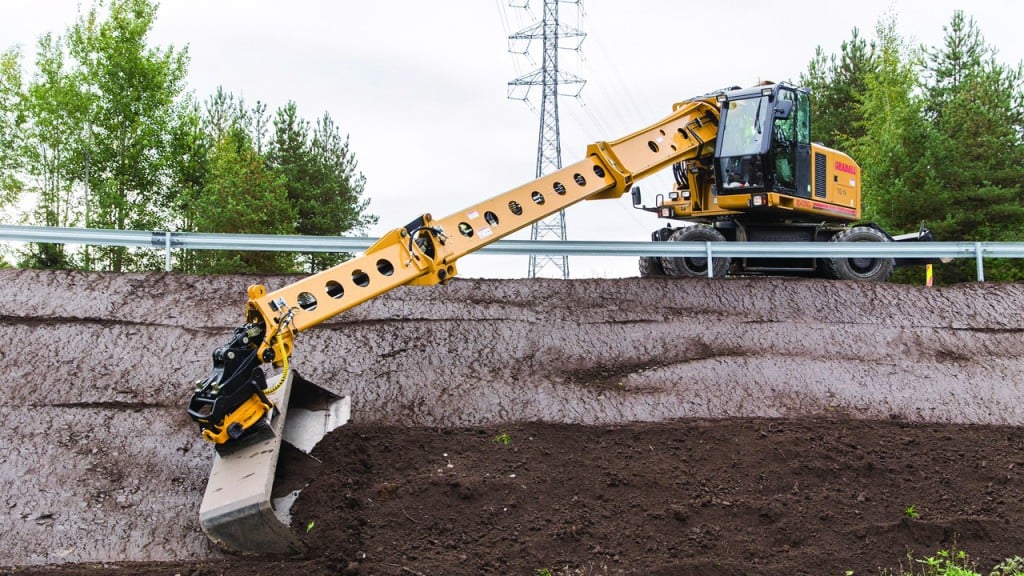 Gradall XL 4300 V excavator features a low profile and compact boom