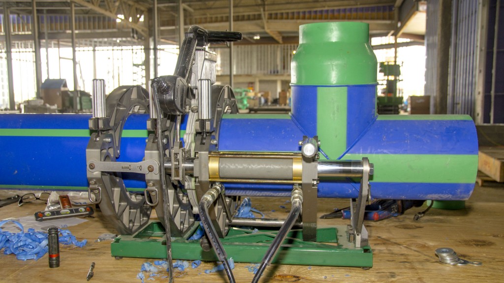 Acrobat 315 meets pipe fusion capability needs Acrobat 315 meets pipe fusion capability needs