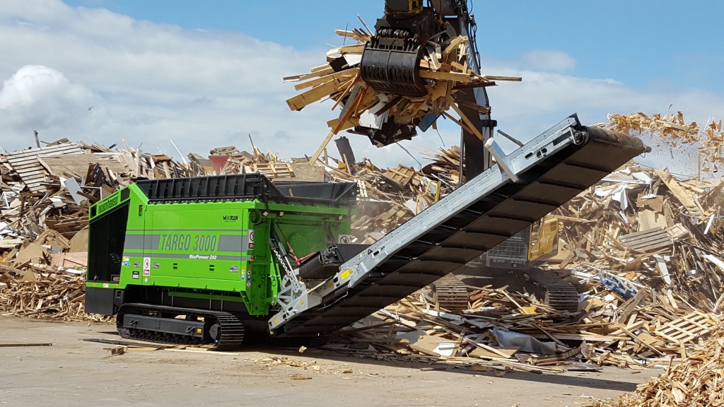 The Targo 3000 single-shaft shredder is available as a wheel or track unit, and can be set up to process a variety of products including C&D, stumps, green waste, domestic and industrial waste.
